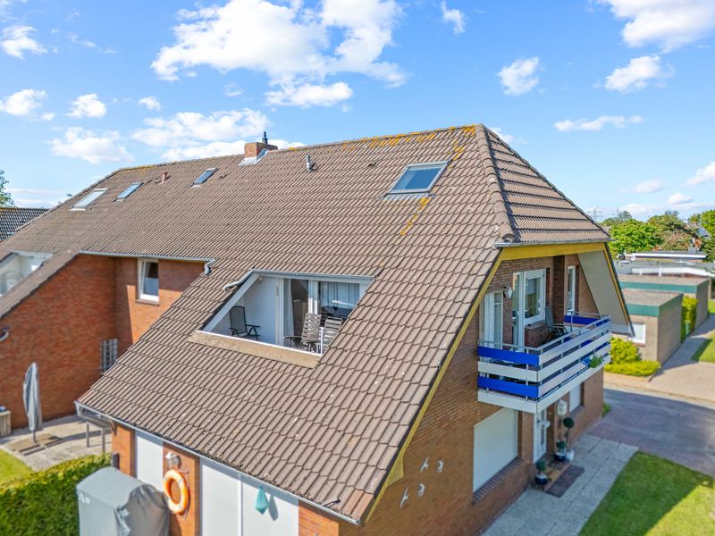großzügiges Zuhause mit zwei Einheiten - Ihre DG-Wohnung mit Balkon & Dachterrasse